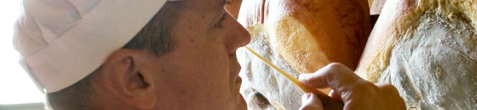 A ‘fibula’ to examine prosciutto (img-01) A ‘fibula’ to examine prosciutto (img-01)