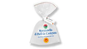 Mozzarella di Bufala: Confezione originale della Mozzarella di Bufala Campana DOP (crt-01) Mozzarella di Bufala: Confezione originale della Mozzarella di Bufala Campana DOP (crt-01)