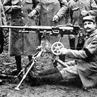 World War I Food: soldier and machine-gun (img-06) World War I Food: soldier and machine-gun (img-06)